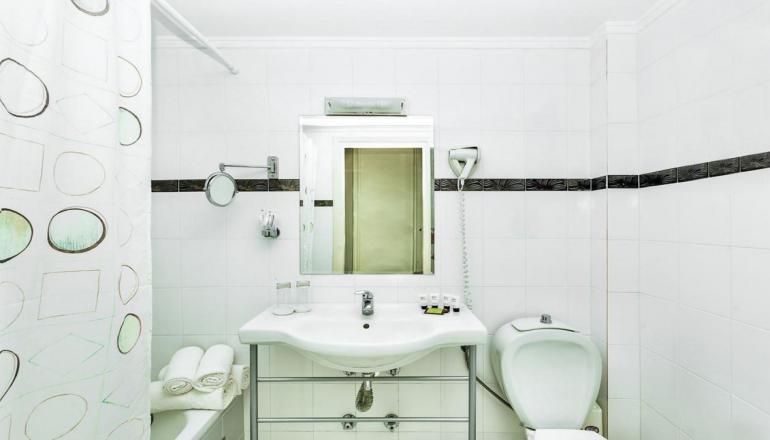 4* Xenios Possidi Paradise Hotel