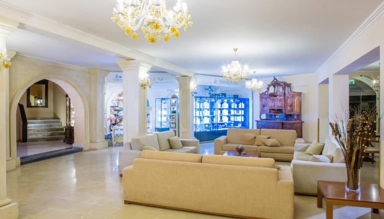 4* Paleo ArtNouveau Hotel