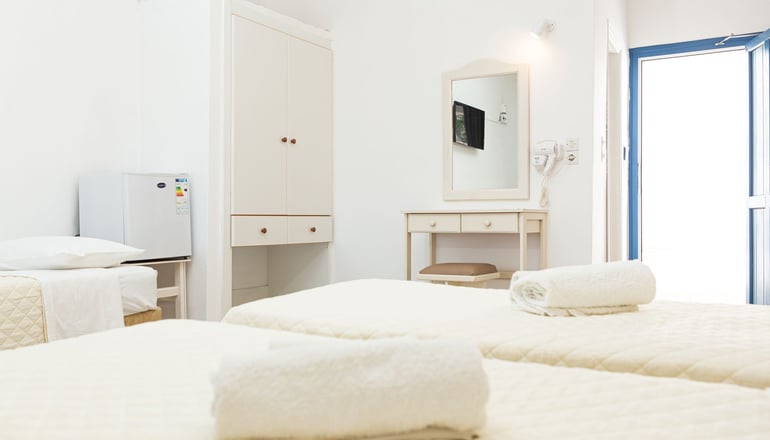 Marcos Beach Hotel - Μυλοπότας, Ίος