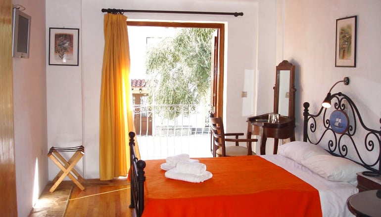 Paraliako Hotel Kyparissi