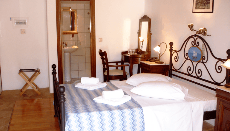 Paraliako Hotel Kyparissi