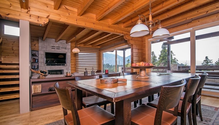 Aelia Parnassus Chalet