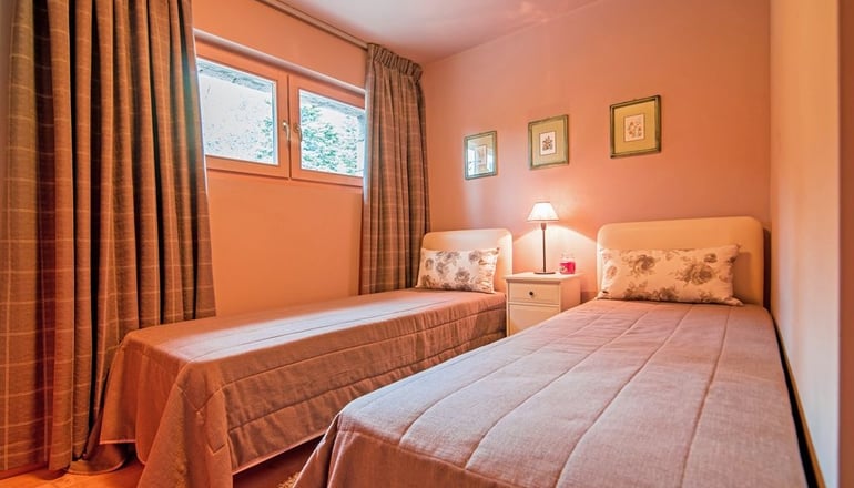 Aelia Parnassus Chalet