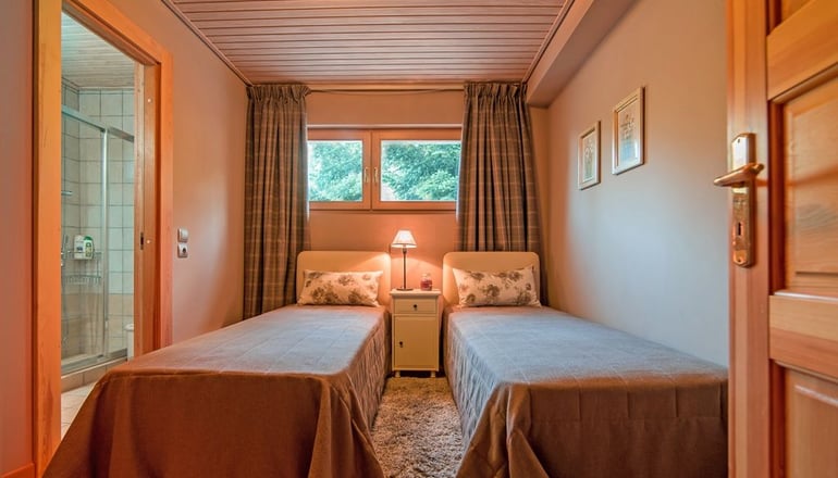 Aelia Parnassus Chalet