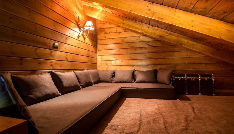 Aelia Parnassus Chalet