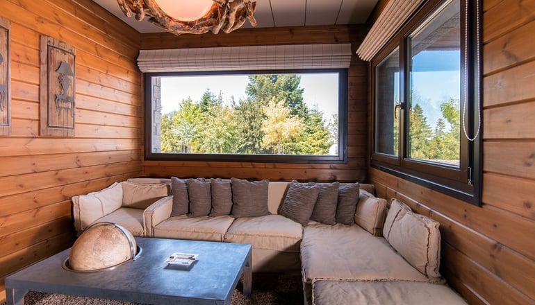 Aelia Parnassus Chalet