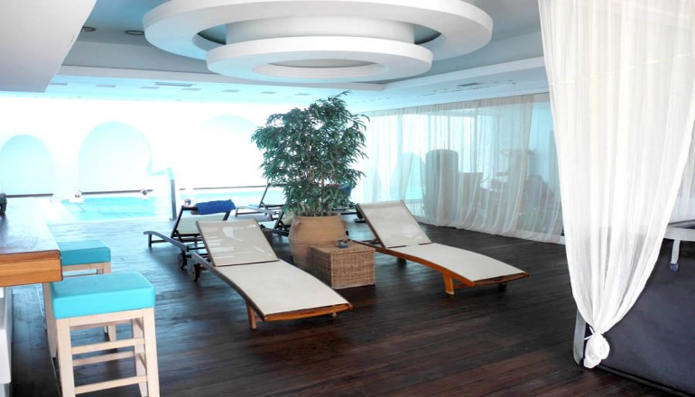 4* Aegialis Hotel & Spa