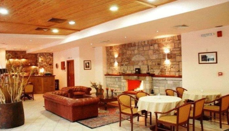 Κύναιθα Hotel