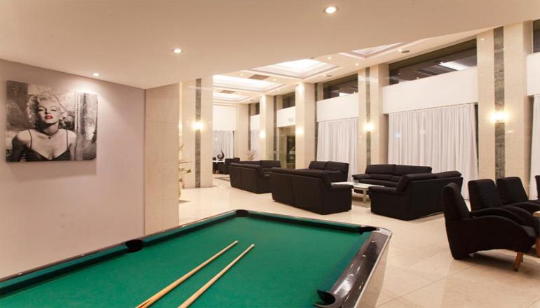 Continental Apartments