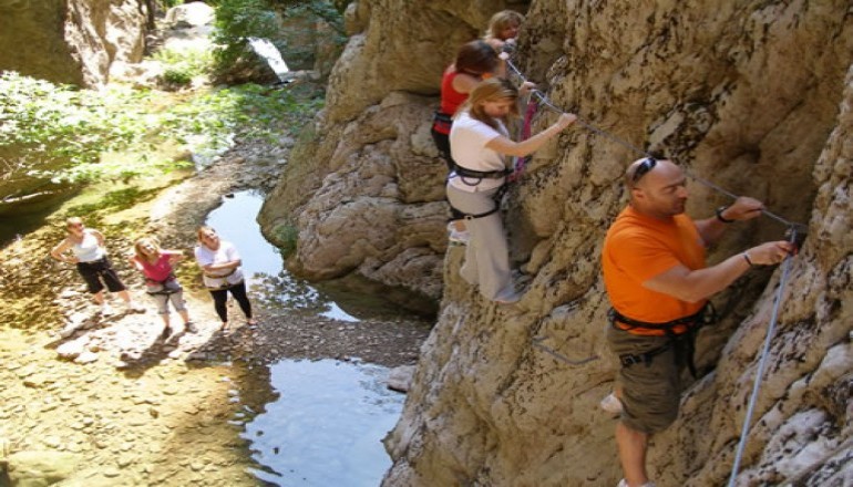 Ξενώνας Σεμέλη - ΕΥ ΖΗΝ -ACTIVE