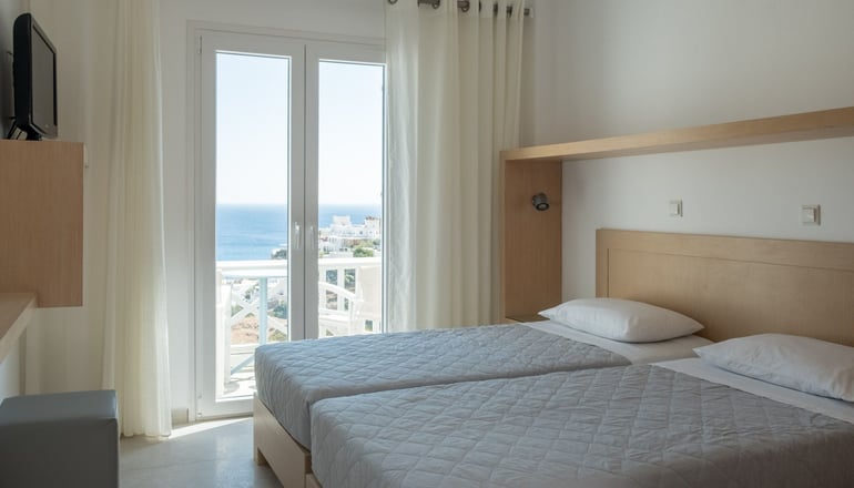 Far Out Hotel & Spa - Μυλοπότας, Ίος