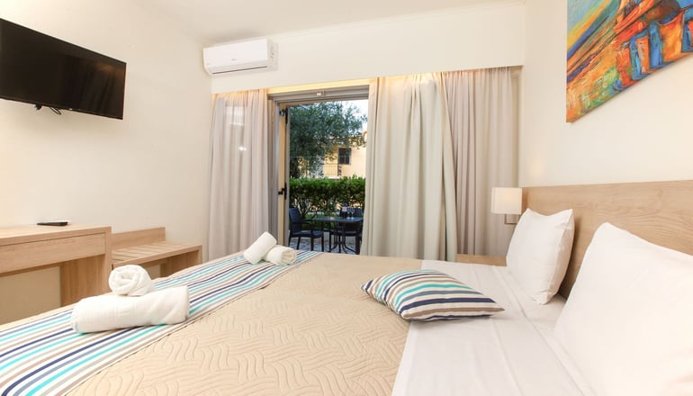 Passas Mare Apartments & Studios