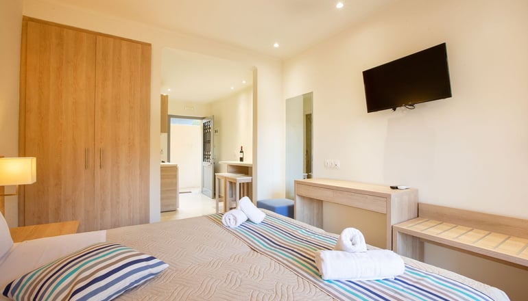 Passas Mare Apartments & Studios