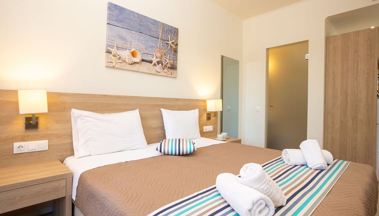 Passas Mare Apartments & Studios