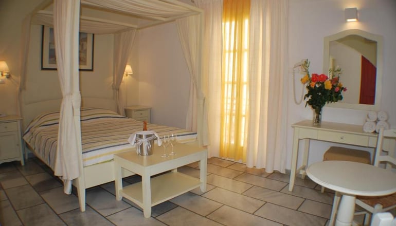 Lianos Village - Άγιος Προκόπιος, Νάξος