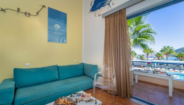 Ianos Hotel