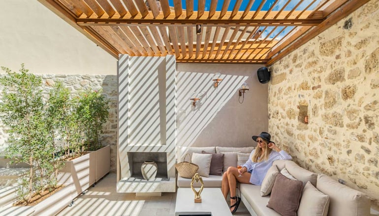 Inotropes Boutique Suites