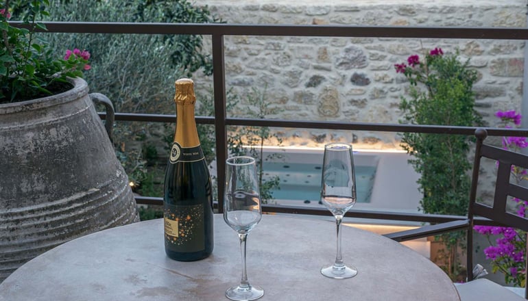 Inotropes Boutique Suites