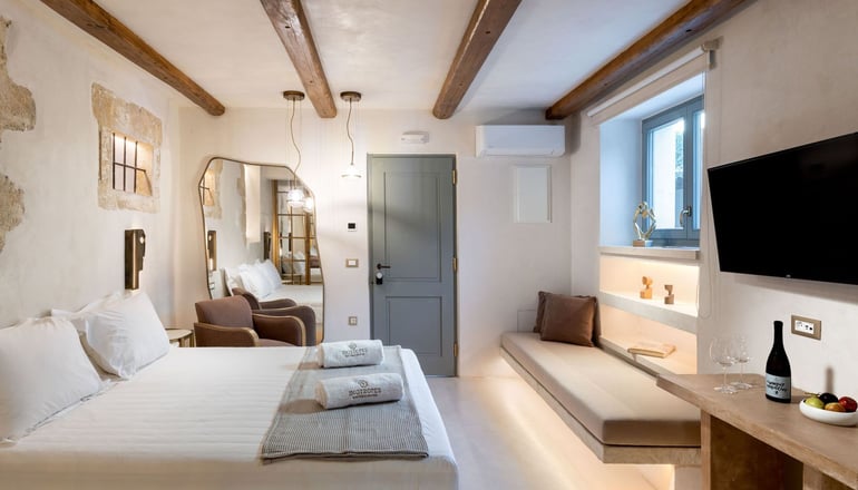 Inotropes Boutique Suites