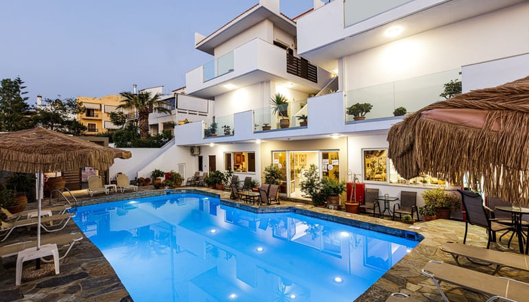 Kasteli Studios & Apartments