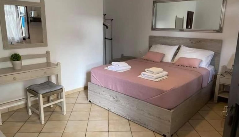 Kasteli Studios & Apartments