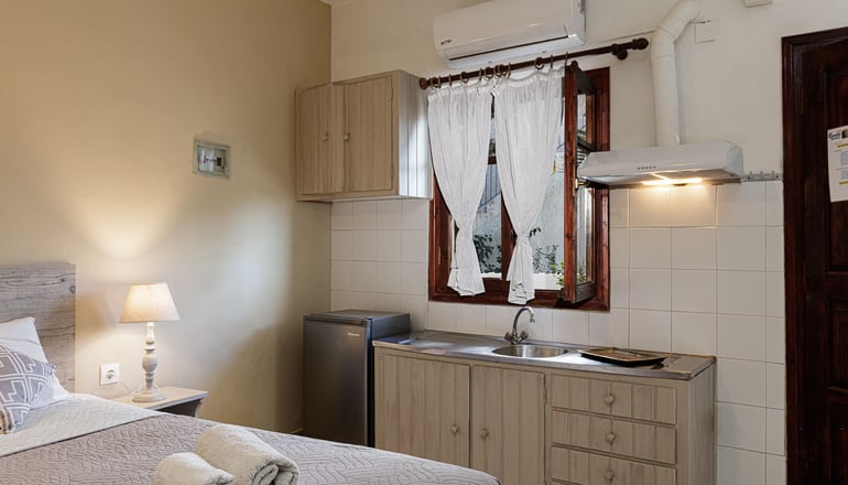 Kasteli Studios & Apartments