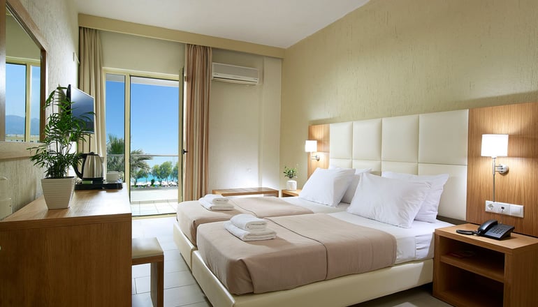 4* Malia Bay Beach Hotel & Bungalows