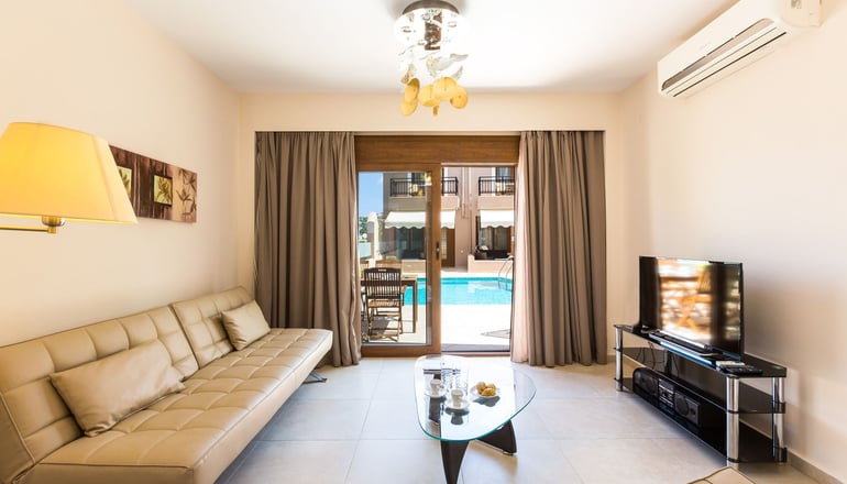 4* Pantheon Villas & Suites