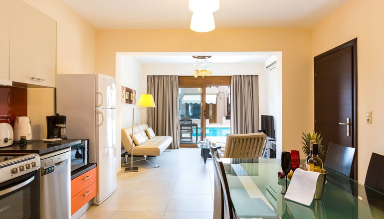 4* Pantheon Villas & Suites