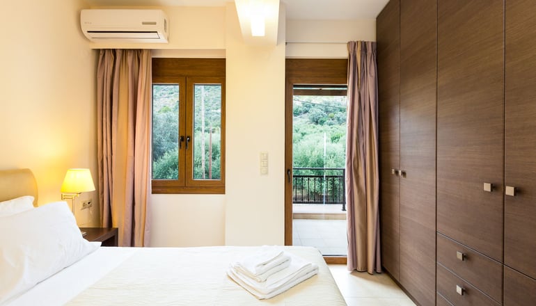 4* Pantheon Villas & Suites