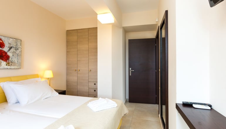 4* Pantheon Villas & Suites