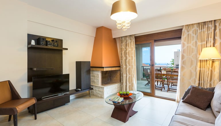 4* Pantheon Villas & Suites