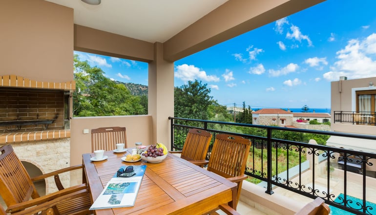 4* Pantheon Villas & Suites