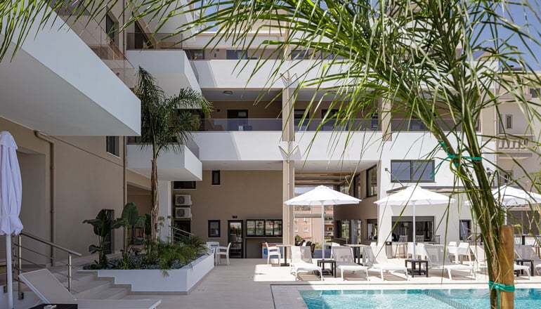 4* Sapphire Blue Suites