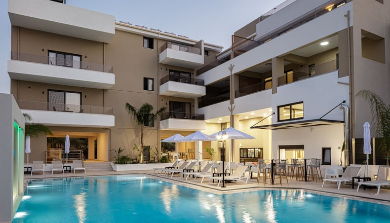 4* Sapphire Blue Suites