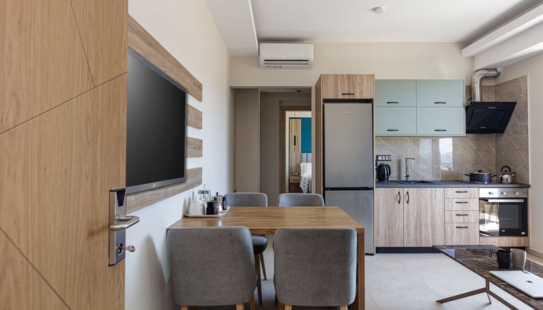 4* Sapphire Blue Suites