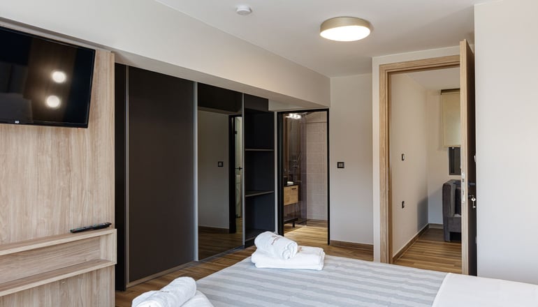 4* Sapphire Blue Suites