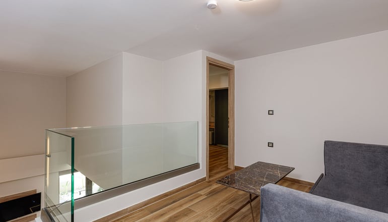 4* Sapphire Blue Suites