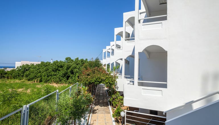 Grace Studios & Apartments