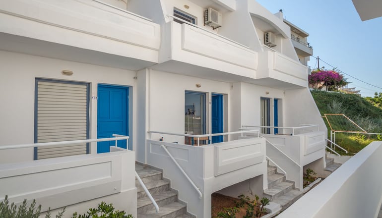 Grace Studios & Apartments