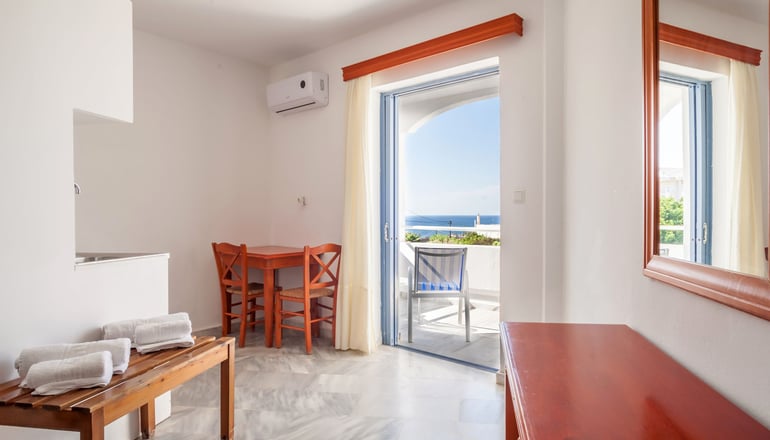 Grace Studios & Apartments