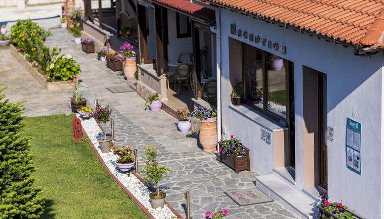 Kamelia & Semeli Hotel