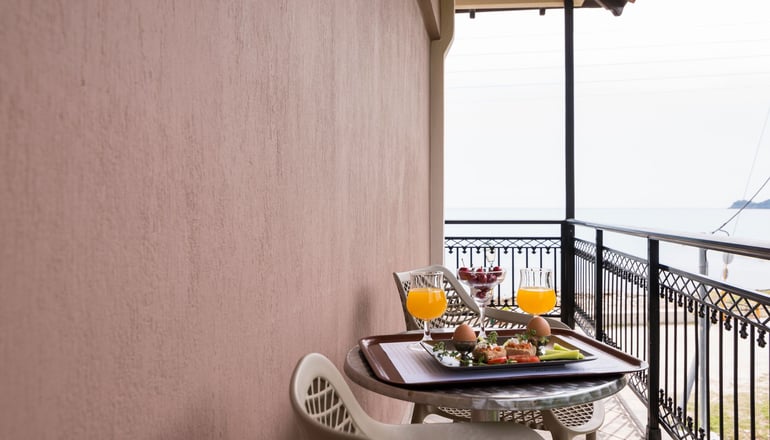 Kamelia & Semeli Hotel