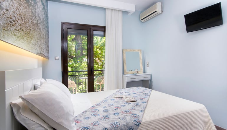 Kamelia & Semeli Hotel