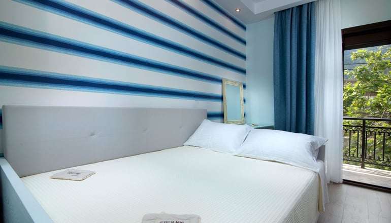 Kamelia & Semeli Hotel