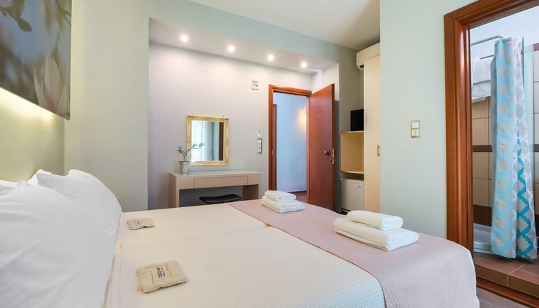 Kamelia & Semeli Hotel