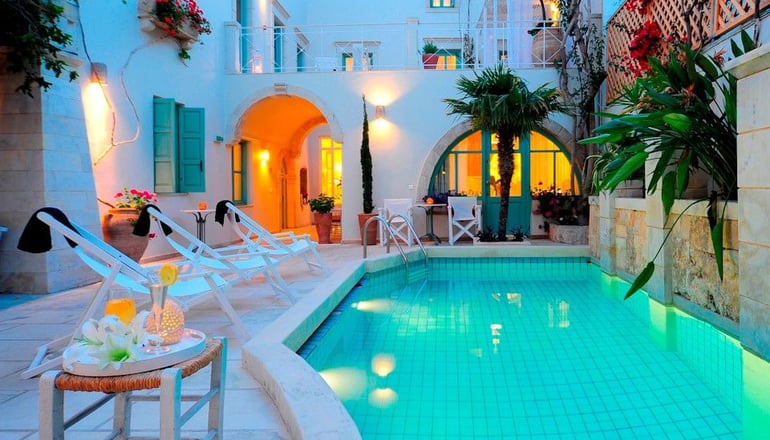 4* Mythos Suites Hotel