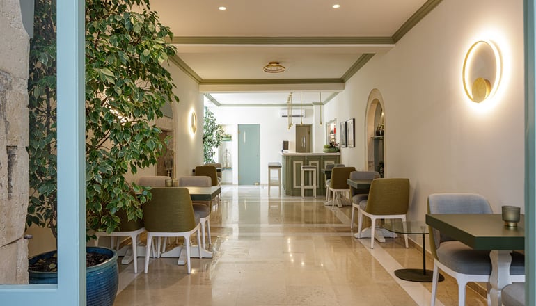 4* Mythos Suites Hotel