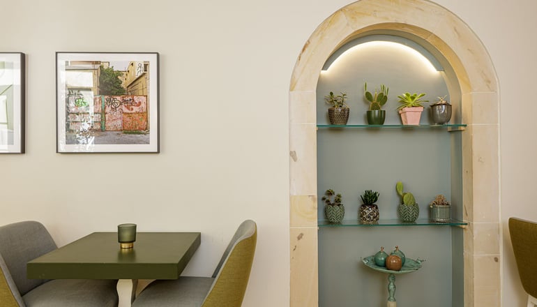 4* Mythos Suites Hotel