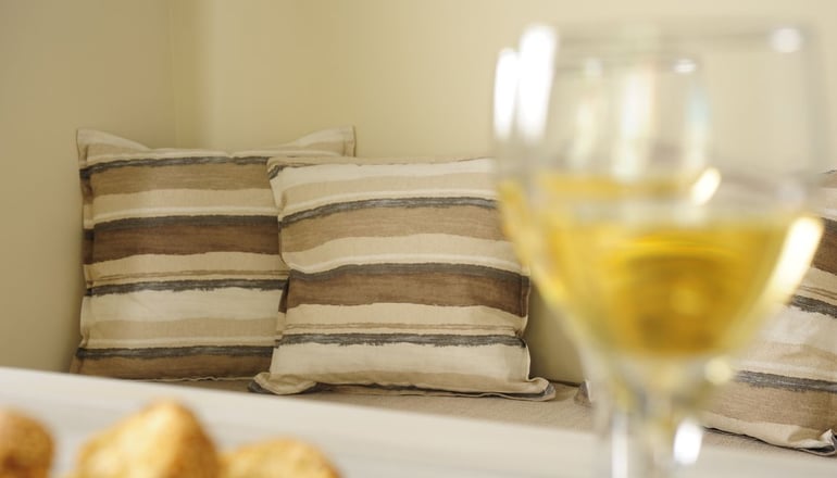 4* Mythos Suites Hotel